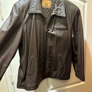 Ladies leather jacket size (large).